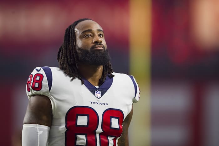 Oct 24, 2021; Glendale, Arizona, USA; Houston Texans tight end Jordan Akins (88) against the Arizona Cardinals at State Farm Stadium.